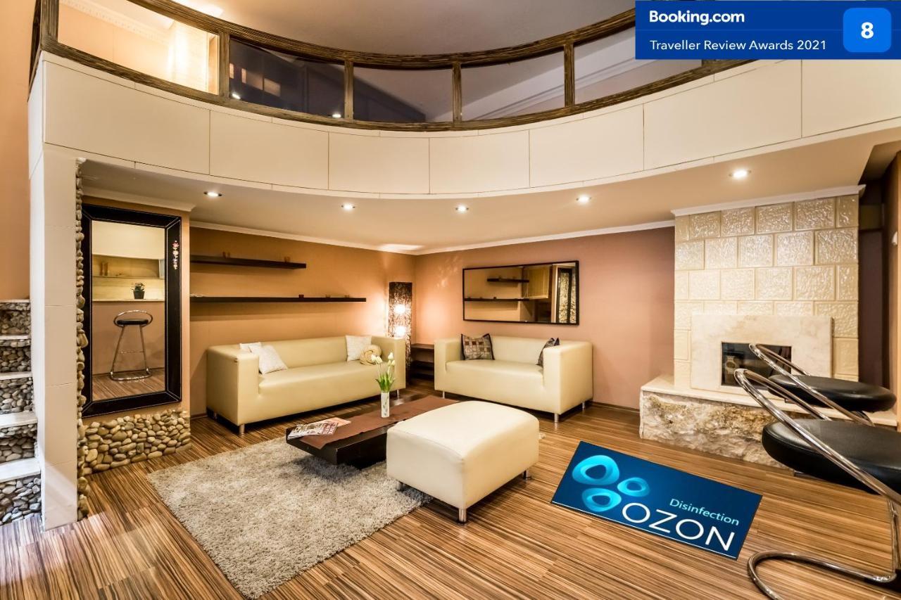 Stones And Wood Apartment With Ac Budapeşte Dış mekan fotoğraf